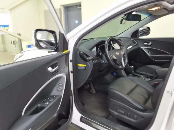Замовити Hyundai Santa Fe. Авто під ключ з Кореї, Норвегії, США. Пригнати машину в Україну під замовлення