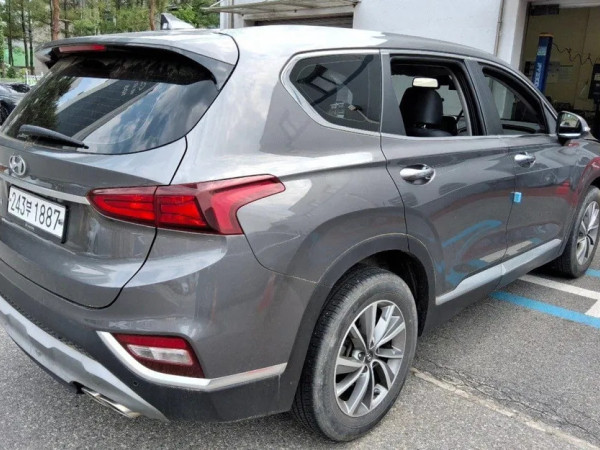 Замовити Hyundai Santa Fe 2020. Авто під ключ з Кореї, Норвегії, США. Пригнати машину в Україну під замовлення