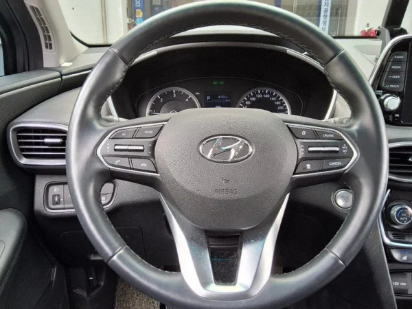 Замовити Hyundai Santa Fe 2020. Авто під ключ з Кореї, Норвегії, США. Пригнати машину в Україну під замовлення