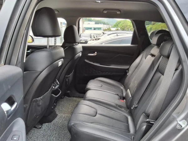 Замовити Hyundai Santa Fe 2020. Авто під ключ з Кореї, Норвегії, США. Пригнати машину в Україну під замовлення