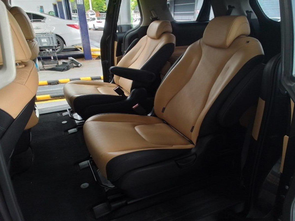 Замовити Kia Carnival (KA4) Prestige. Авто під ключ з Кореї, Норвегії, США. Пригнати машину в Україну під замовлення