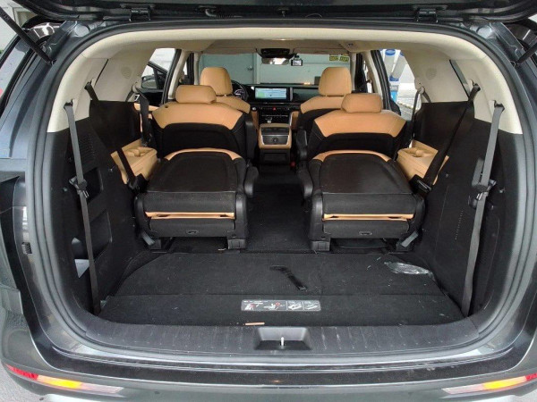 Замовити Kia Carnival (KA4) Prestige. Авто під ключ з Кореї, Норвегії, США. Пригнати машину в Україну під замовлення