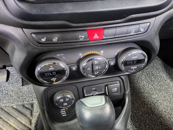 Замовити Jeep Renegade Limited. Авто під ключ з Кореї, Норвегії, США. Пригнати машину в Україну під замовлення