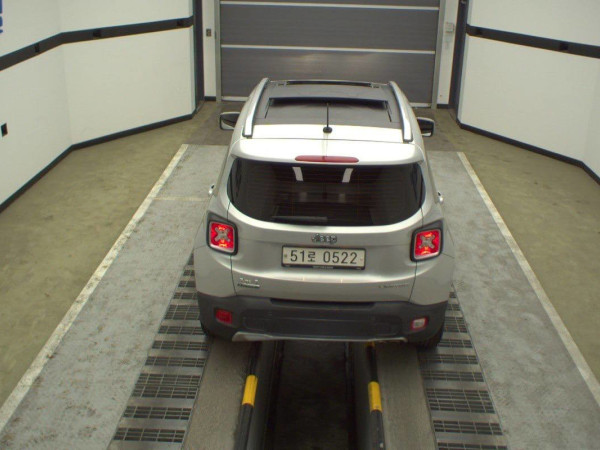 Замовити Jeep Renegade Limited. Авто під ключ з Кореї, Норвегії, США. Пригнати машину в Україну під замовлення