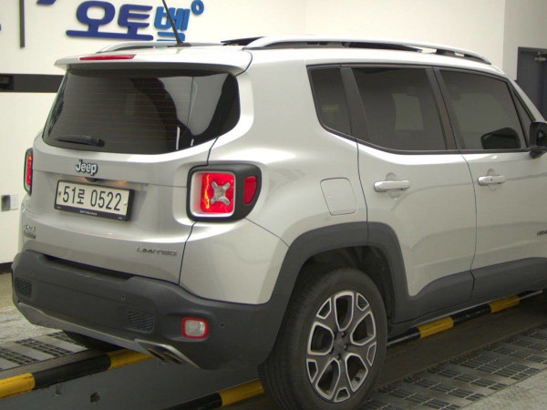 Замовити Jeep Renegade Limited. Авто під ключ з Кореї, Норвегії, США. Пригнати машину в Україну під замовлення