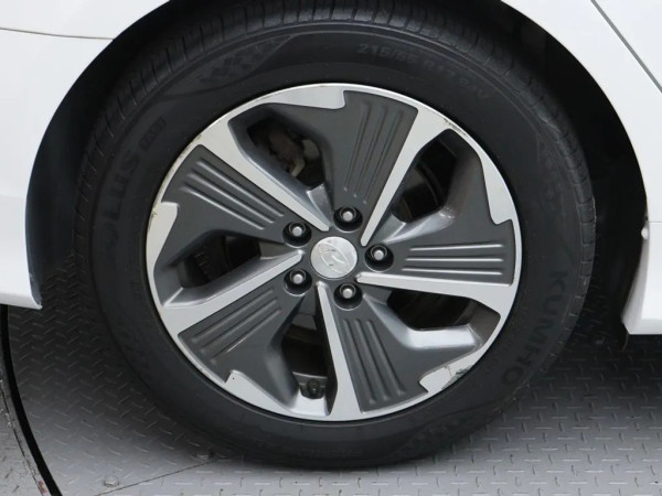 Замовити Hyundai Sonata New Rise Hybrid. Авто під ключ з Кореї, Норвегії, США. Пригнати машину в Україну під замовлення