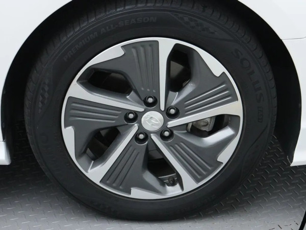 Замовити Hyundai Sonata New Rise Hybrid. Авто під ключ з Кореї, Норвегії, США. Пригнати машину в Україну під замовлення