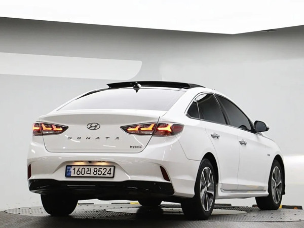 Замовити Hyundai Sonata New Rise Hybrid. Авто під ключ з Кореї, Норвегії, США. Пригнати машину в Україну під замовлення