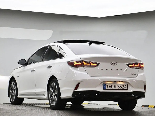 Замовити Hyundai Sonata New Rise Hybrid. Авто під ключ з Кореї, Норвегії, США. Пригнати машину в Україну під замовлення