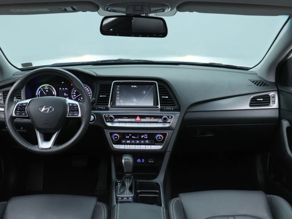 Замовити Hyundai Sonata New Rise Hybrid. Авто під ключ з Кореї, Норвегії, США. Пригнати машину в Україну під замовлення